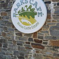 Start at cafe and walk toward Blaise Castle Museum. There are toilets and seats outside the cafe and green space to sit and picnic.