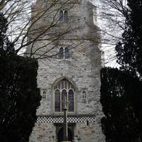 Welcome to the Southend-on-Sea Golden Anniversary Heritage Trail 2002. Start at St Mary’s Church