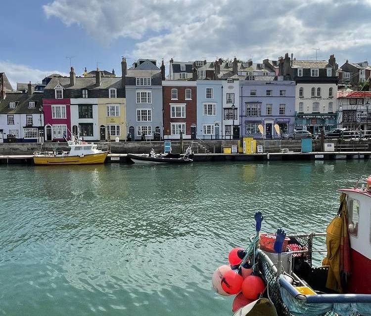 Preview of Tour Weymouth Beach & Nothe Gardens