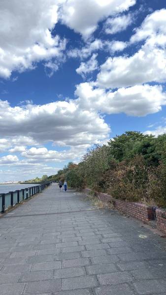 Preview of Thames Path South Bank Section 4b