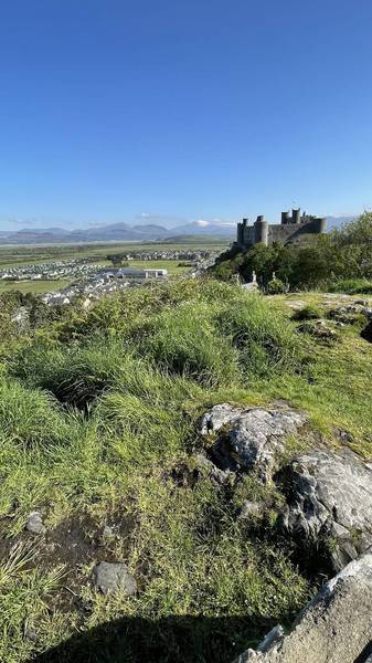 Preview of Castell Harlech a’r ffordd fwyaf serth