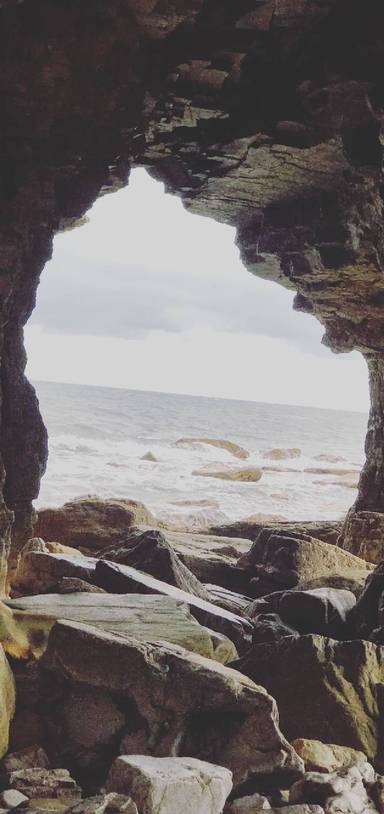 Preview of Marsden rock and beach