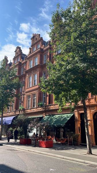Preview of Quaint streets, arcades and gardens