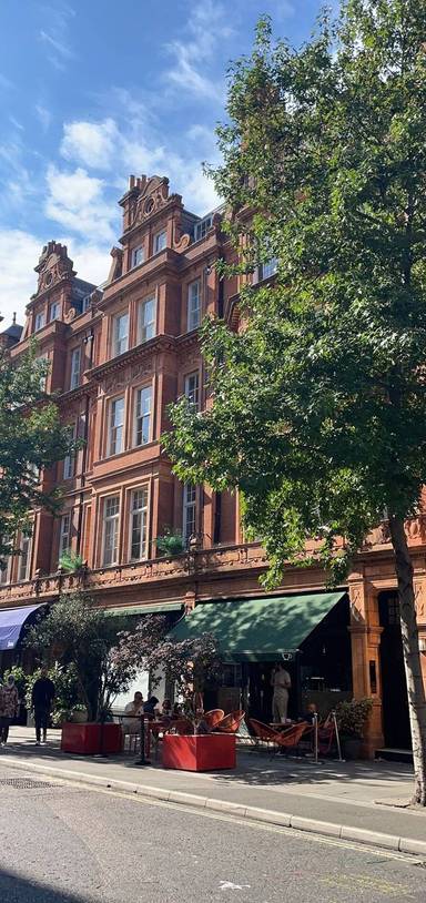 Preview of Quaint streets, arcades and gardens