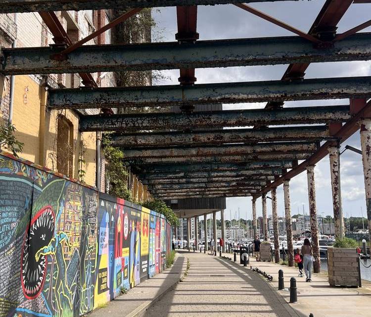 Preview of Waterfront Walk & Wheel - Step Free