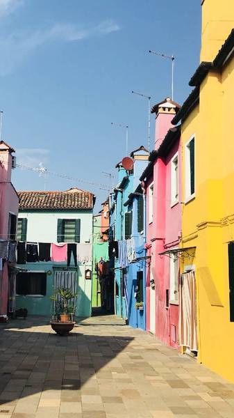 Preview of Colourful Burano