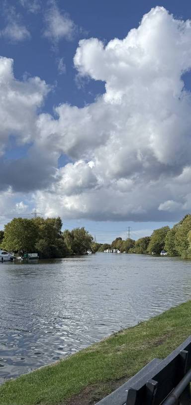 Preview of Shepperton to Staines - Thames Walk