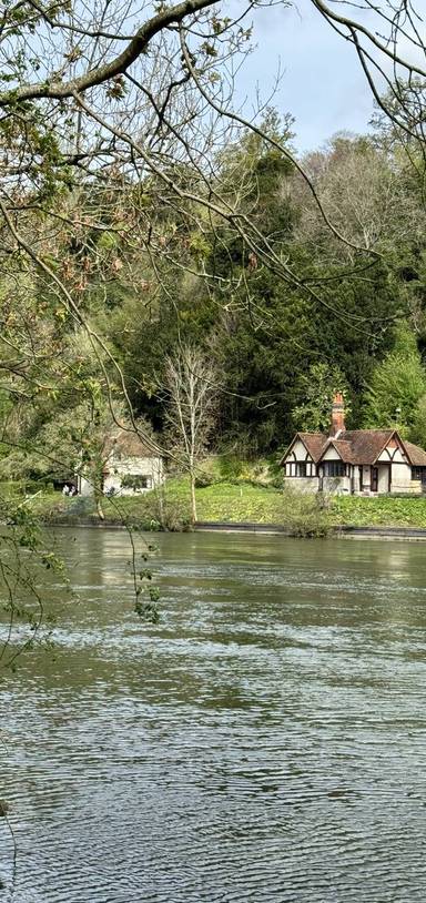 Preview of Cookham Thames Path Longer Loop