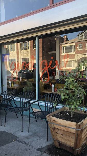 Preview of A foodie stroll in Highland Park