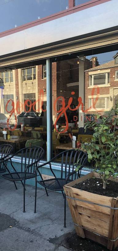 Preview of A foodie stroll in Highland Park